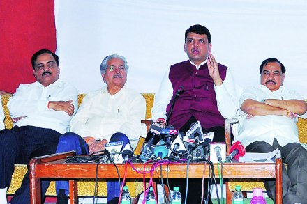 मुख्यमंत्री देवेंद्र फडणवीस