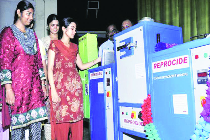 स्वागतार्ह आणि अनुकरणीय स्वागतार्ह आणि अनुकरणीय