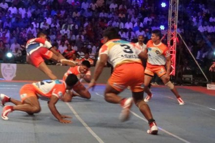 राज्यस्तरीय कबड्डी स्पर्धाची महाकबड्डीकडून ‘पकड’!