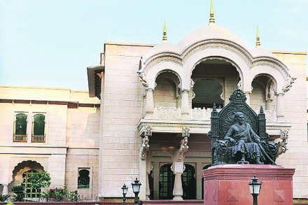 महाराष्ट्र सदन प्रकरणात मुख्य अभियंत्यांनी पाठविलेल्या अभिप्रायाबाबत काहीही कल्पना नाही. 