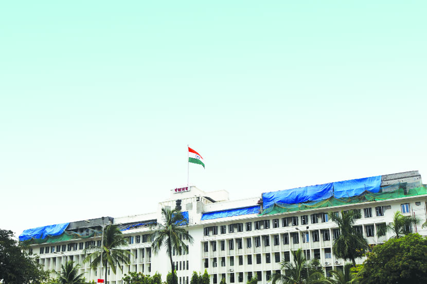 सामाजिक न्याय वर्षांत अन्याय पर्व?