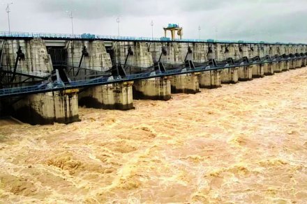 बिगरशेती कामांसाठी सिंचनाच्या पाण्याचा वापर अधिक