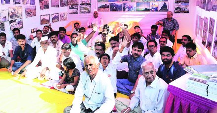 शिवछत्रपती शिवाजी महाराज यांच्या पराक्रमाची साक्ष देणारे किल्ले हे शासकीय, प्रशासकीय आणि सामाजिक उदासीनतेमुळे दुर्लक्षित झाले आहेत. शिवछत्रपती शिवाजी महाराज यांच्या पराक्रमाची साक्ष देणारे किल्ले हे शासकीय, प्रशासकीय आणि सामाजिक उदासीनतेमुळे दुर्लक्षित झाले आहेत.