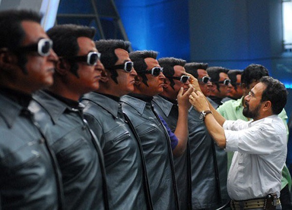 आगामी रोबो-२ हा चित्रपट नवा विक्रम नोंदविण्यासाठी सज्ज झाला आहे.