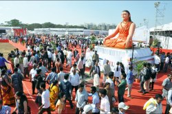 पवार, मोरेंनी फटकारले, मुख्यमंत्री आधीच निघून गेले