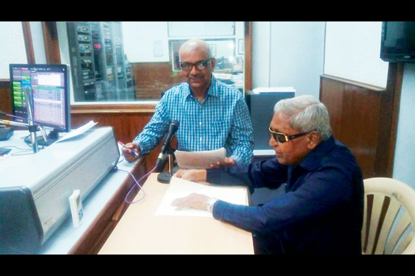 ‘बोटांच्या डोळ्यांनी’ त्यांनी नभोवाणीवर वाचल्या बातम्या!