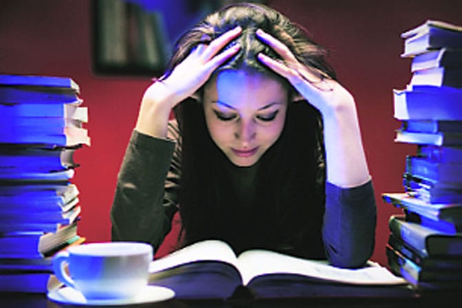अभ्यासावर कॉन्सन्ट्रेट कसं करू?