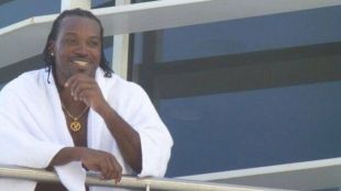 Chris Gayle,Chris Gayle Cricketer,Chris Gayle Cricketer controversy, Chris Gayle Controversy, Chris Gayle Controversy Big Bash,Chris Gayle News,Chris Gayle News Articles,ख्रिस गेलचे ड्रेसिंग रुममध्ये महिलेशी असभ्य वर्तन,ख्रिस गेल,वेस्ट इंडिजचा फलंदाज ख्रिस गेल,वेस्ट इंडिज संघाचे व्यवस्थापक रिची रिचर्डसन