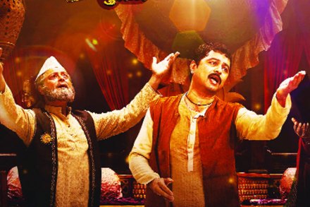 मराठी चित्रपटांची तिकीटबारीवर सरशी!