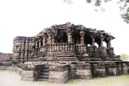 विष्णूच्या शक्तींचे मंदिर