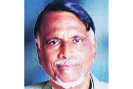 काही वर्षांपूर्वी एका कौटुंबिक वादळाशी त्यांना सामना करावा लागला. 