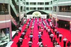 ‘रिमोट’ चालतो का?