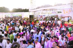 संमेलन राजकारणाचेच!