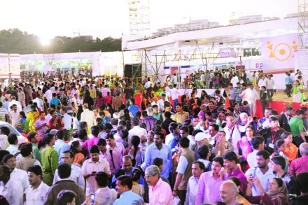 संमेलनातून साहित्यच हरवत चालले आहे व राजकारण त्याचा गाभा होत चालले आहे. 