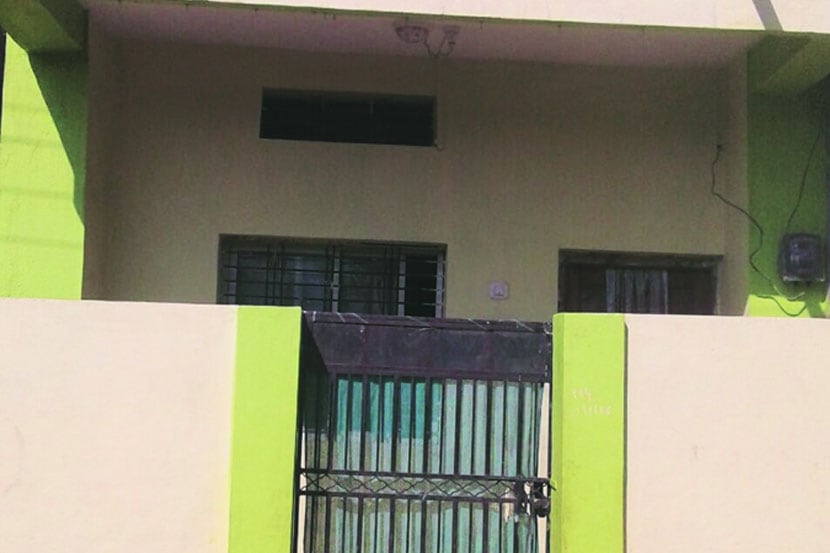 इम्रान मुअज्जमचे घर