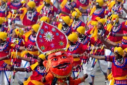 महाराष्ट्राचे ‘सोंगी मुखवटे’ लोकनृत्य प्रथम
