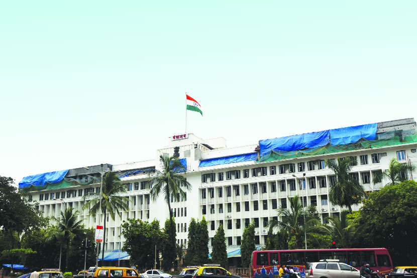 बदल्यांसाठी मुंबईत जोरदार हालचाली