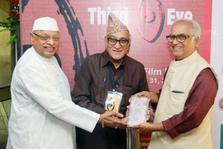 सिनेमा भाषेचे कित्ते जाणीवपूर्वक गिरवणे गरजेचे – डॉ. मोहन आगाशे सिनेमा भाषेचे कित्ते जाणीवपूर्वक गिरवणे गरजेचे – डॉ. मोहन आगाशे