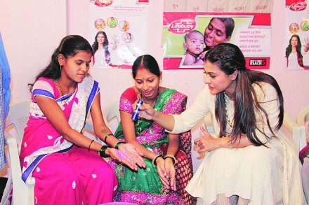 आता हात स्वच्छ धुणार.. ‘काजोल’ ताईने सांगितलेय म्हणून..