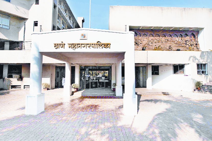 पाणी बिलांची वसुली प्रभावीपणे करण्यासाठी पाणीपुरवठा विभागाने कठोर पावले उचलावीत तसेच बेकायदा नळजोडण्या खंडित कराव्यात