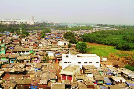 ही मोकळी जमीनही संरक्षित करण्यात शासकीय यंत्रणा अपयशी ठरत आहे. 