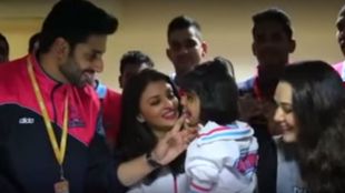 Abhishek bachchan,aaradhya bachchan,aishwarya rai bachchan,