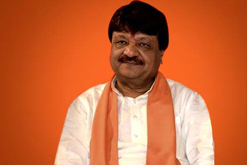 खासदारास राष्ट्रीय महासचिव कैलाश विजयवर्गीय  खासदारास राष्ट्रीय महासचिव कैलाश विजयवर्गीय