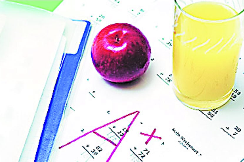 डाएट डायरी : आहाराची परीक्षा आणि परीक्षेचा आहार