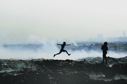 ज्वालामुखीच्या तोंडावर..