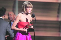 पॉप स्टार टेलर स्विफ्ट, लॅमर यांची ‘ग्रॅमी’ पुरस्कारात बाजी