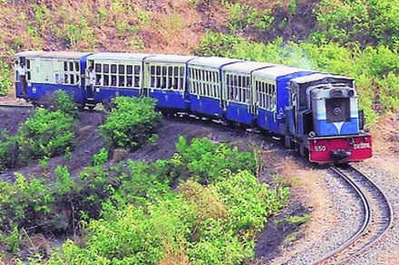 परळी-बीड-नगर रेल्वेमार्गाची यंदाही २०० कोटींवर बोळवण