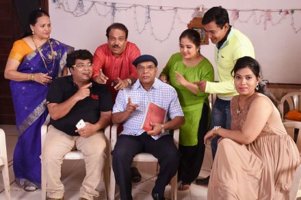 करायला गेलो एक’ हे नाटक पुन्हा एकदा रंगभूमीवर सादर होणार आहे. करायला गेलो एक’ हे नाटक पुन्हा एकदा रंगभूमीवर सादर होणार आहे.