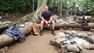 Shane Warne, junior anaconda, reality show , Mishap, Loksatta, Loksatta news, Marathi, Marathi