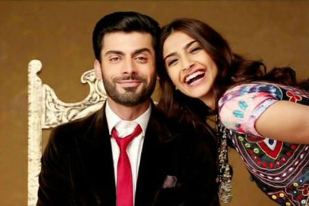 व्हिडिओः पाकिस्तानी जाहिरातीत सोनम कपूर आणि फवाद खान व्हिडिओः पाकिस्तानी जाहिरातीत सोनम कपूर आणि फवाद खान