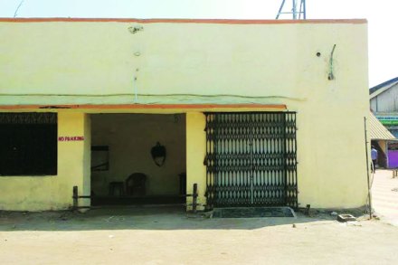 कल्याण जंक्शनचा वैद्यकीय कक्ष बंद ठेवण्यात आला आहे.