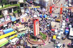 ‘झेब्रा क्रॉसिंग’अभावी ससेहोलपट!