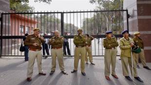 A Heirless Black Bag found , Weapons Found In Jnu, Delhi, Loksatta, Loksatta news, Marathi, Marathi news, BJP