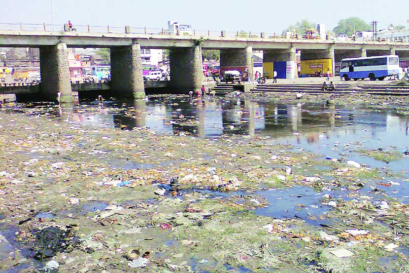 उच्च न्यायालयाच्या आदेशाकडे महापालिकेचा काणाडोळा