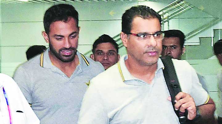 पाकिस्तानपेक्षा अधिक दडपण भारतावर -युनूस