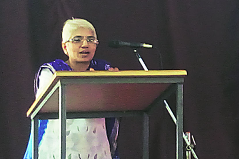 ‘निर्णय घेताना सदसद्विवेकबुद्धी वापरा’