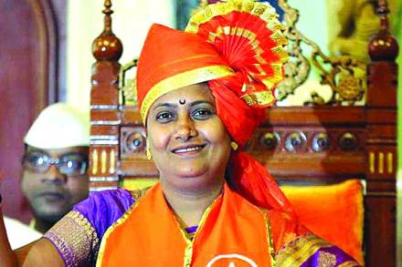 महापौर स्नेहल आंबेकर महापौर स्नेहल आंबेकर