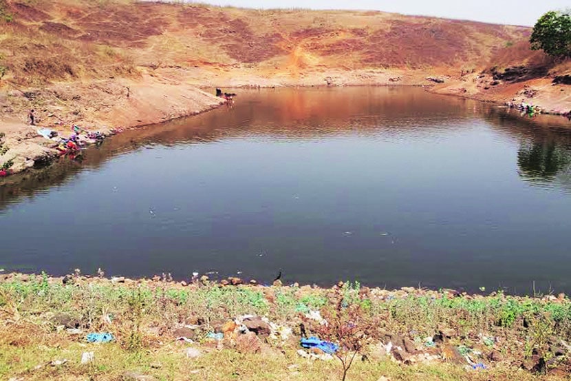 भीषण पाणीटंचाई, तरीही अंबरनाथमधील धरणाकडे दुर्लक्ष! भीषण पाणीटंचाई, तरीही अंबरनाथमधील धरणाकडे दुर्लक्ष!