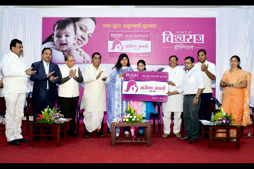 ‘केवळ मंदिर प्रवेशाने प्रश्न सुटणार नाही’ – पंकजा मुंडे