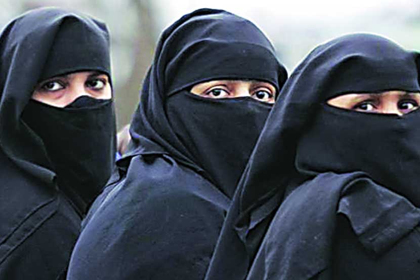 सत्तेच्या दोन भावमुद्रा