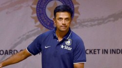 भारताच्या मुख्य प्रशिक्षकपदासाठी द्रविड यांना विचारणा