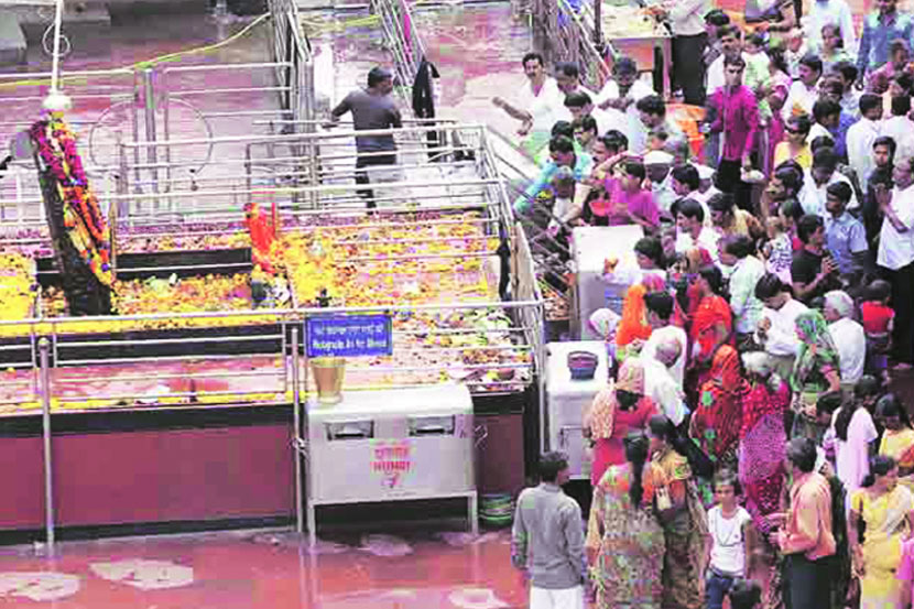 मंदिर प्रवेशाबाबत लिंगभेद नाहीच