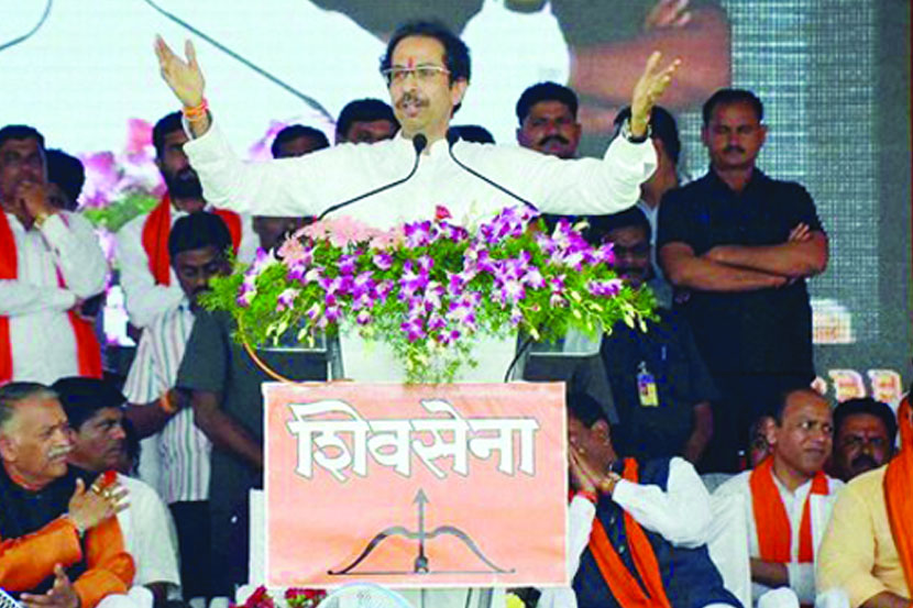 भगवेकरणाच्या वादळाने भाजपची कोंडी भगवेकरणाच्या वादळाने भाजपची कोंडी