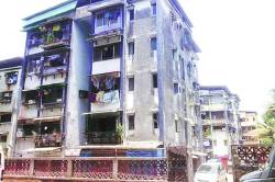 यंदा पावसाळा धोकादायक घरांतच