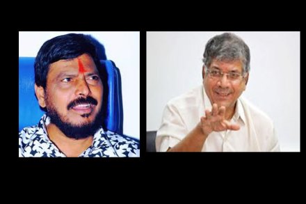प्रकाश आंबेडकरांच्या हाताखाली काम करण्यास तयार – आठवले प्रकाश आंबेडकरांच्या हाताखाली काम करण्यास तयार – आठवले