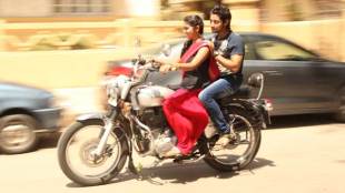Sairat Movie Pic, रिंकु राजगुरू फोटो, आकाश ठोसर फोटो